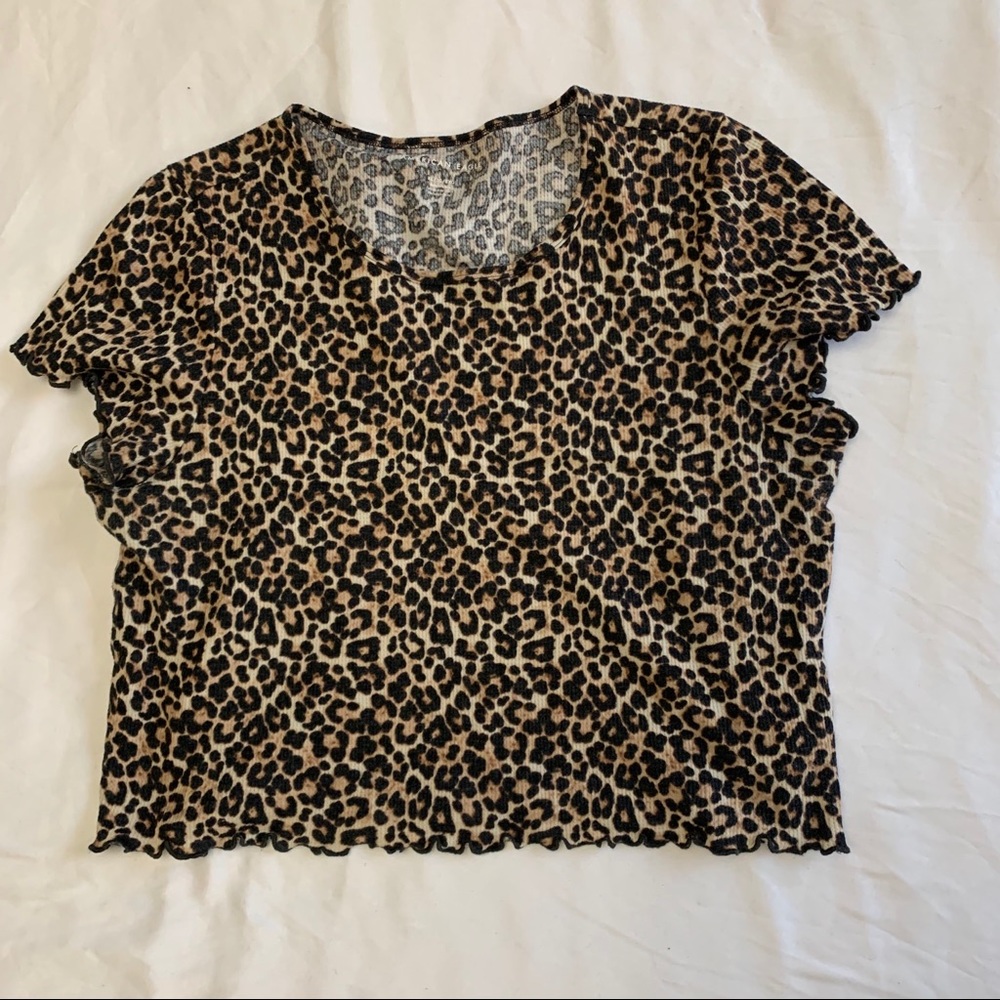 AE cheetah print crop top